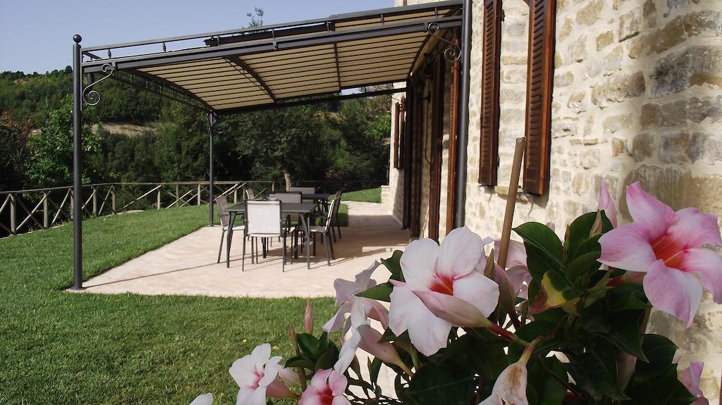 Agriturismo Paradiso 44 Assisi Bagian luar foto