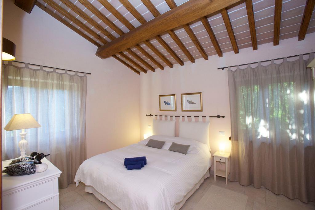 Agriturismo Paradiso 44 Assisi Bagian luar foto